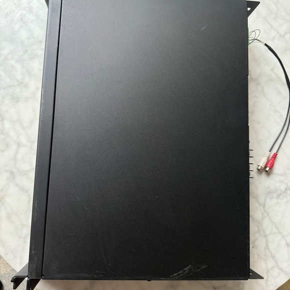 Crown Episode CDi 1000 2 Channels LCD Screen Power Amplifier “Pre Owned” - Picture 5 of 8